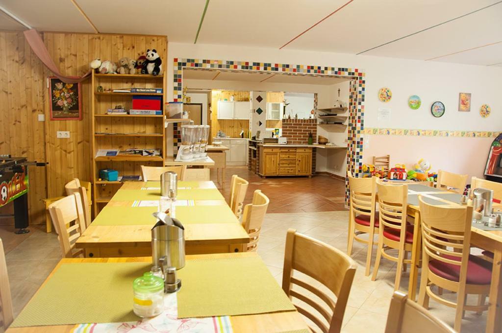 Arkadenhof Flasch Worterberg Buitenkant foto